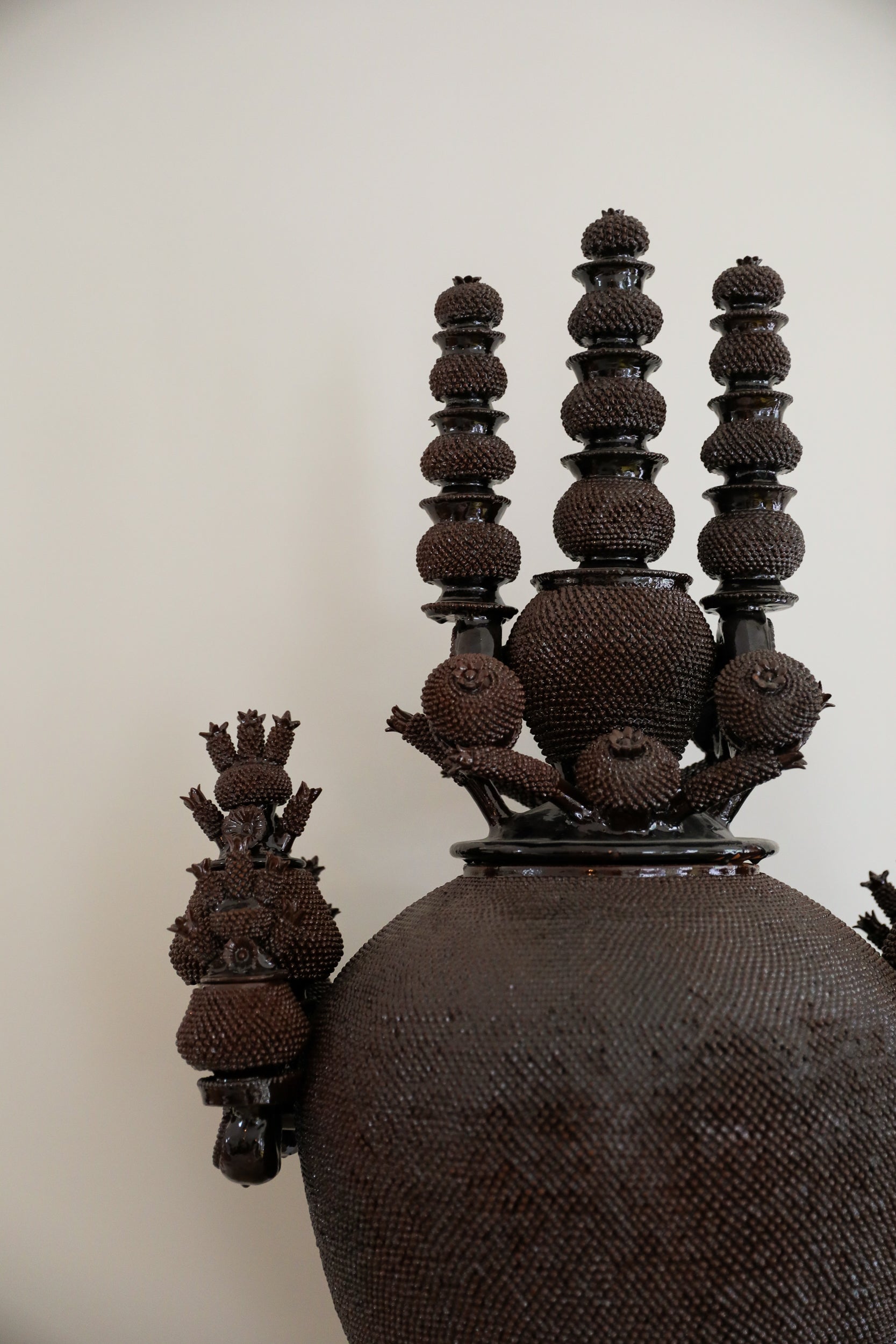 marva studio Anana Gigante Marciana brown glazed terracotta vessel made in mexico