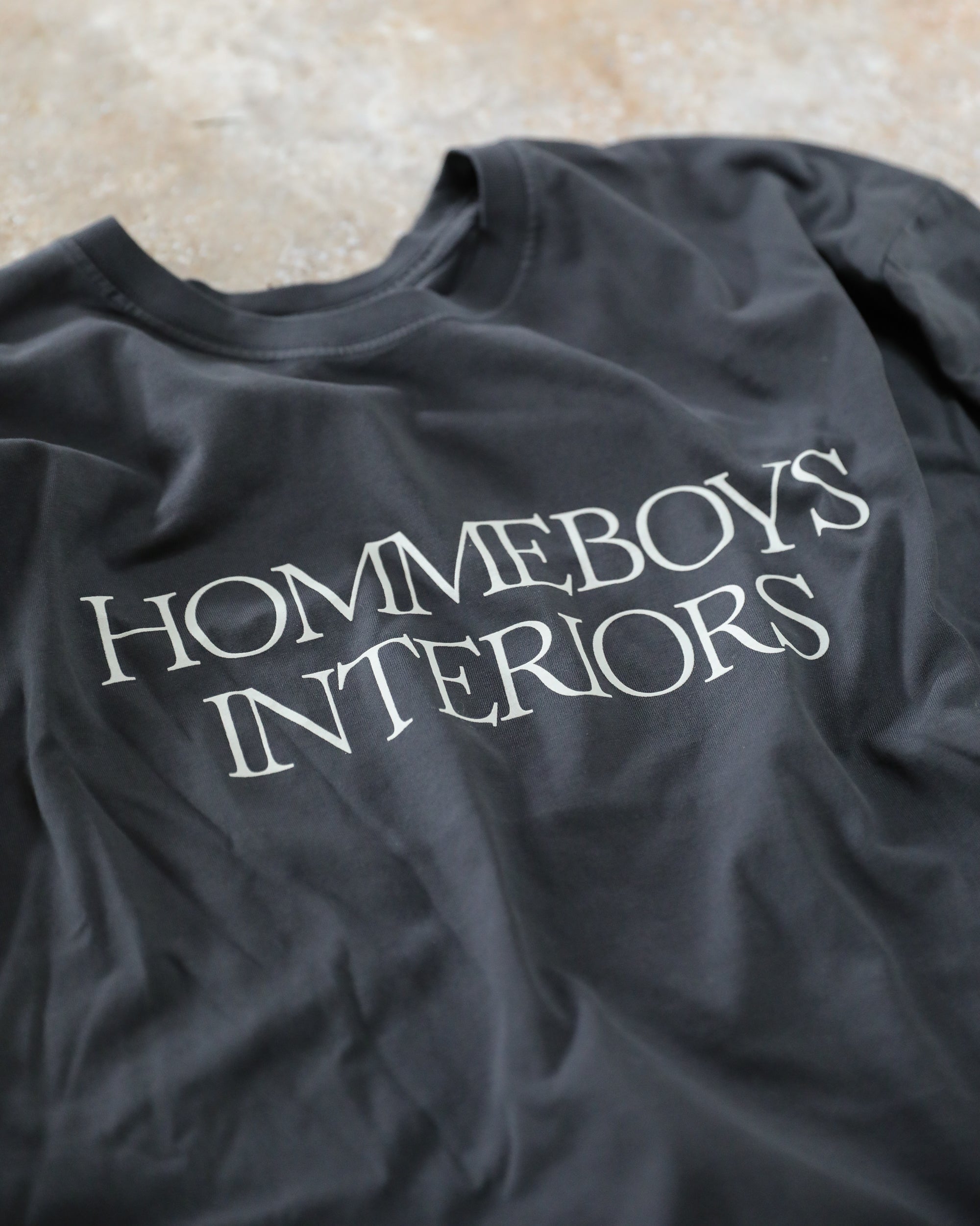hommeboys t shirt in black closeup detail