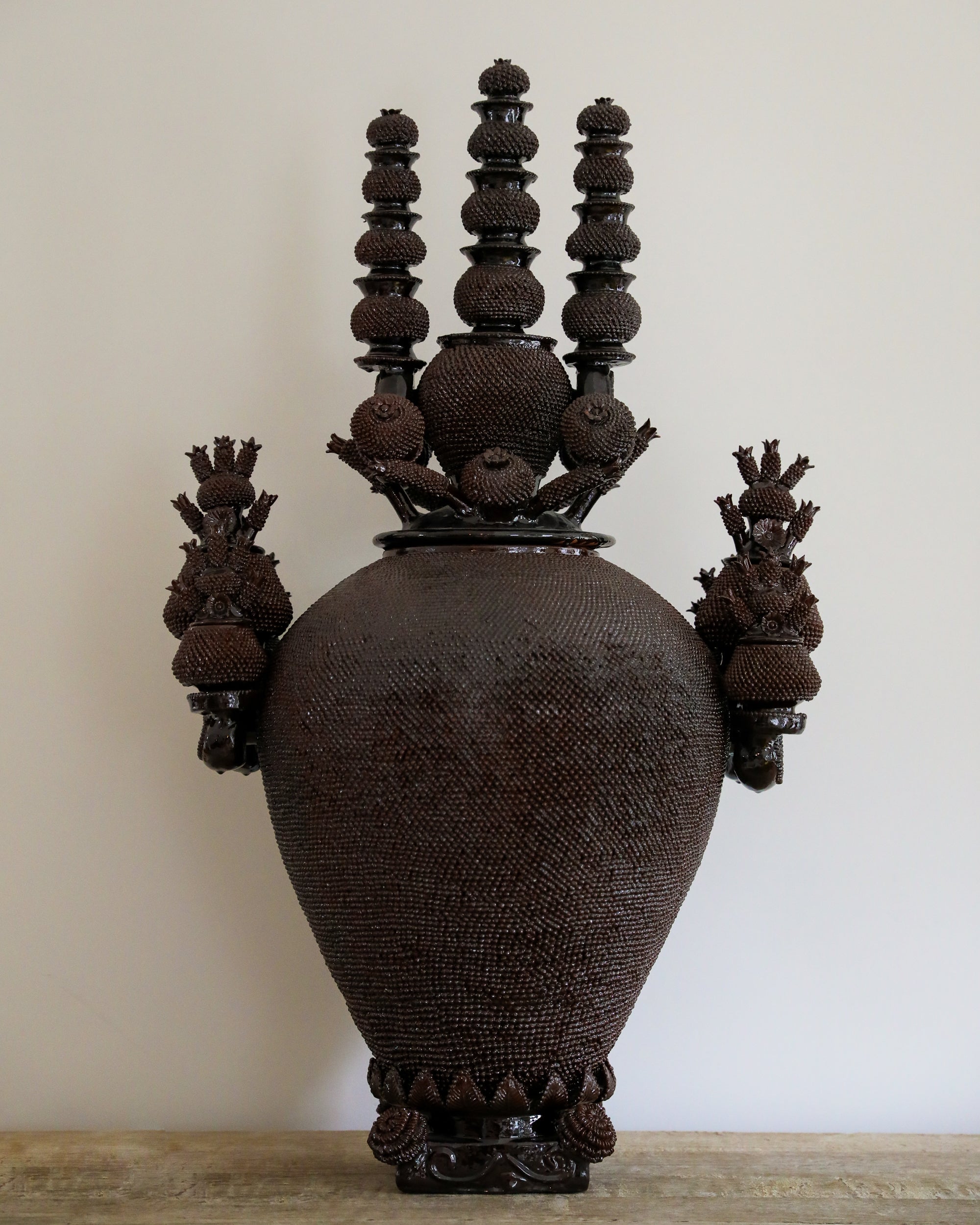 marva studio Anana Gigante Marciana brown glazed terracotta vessel made in mexico