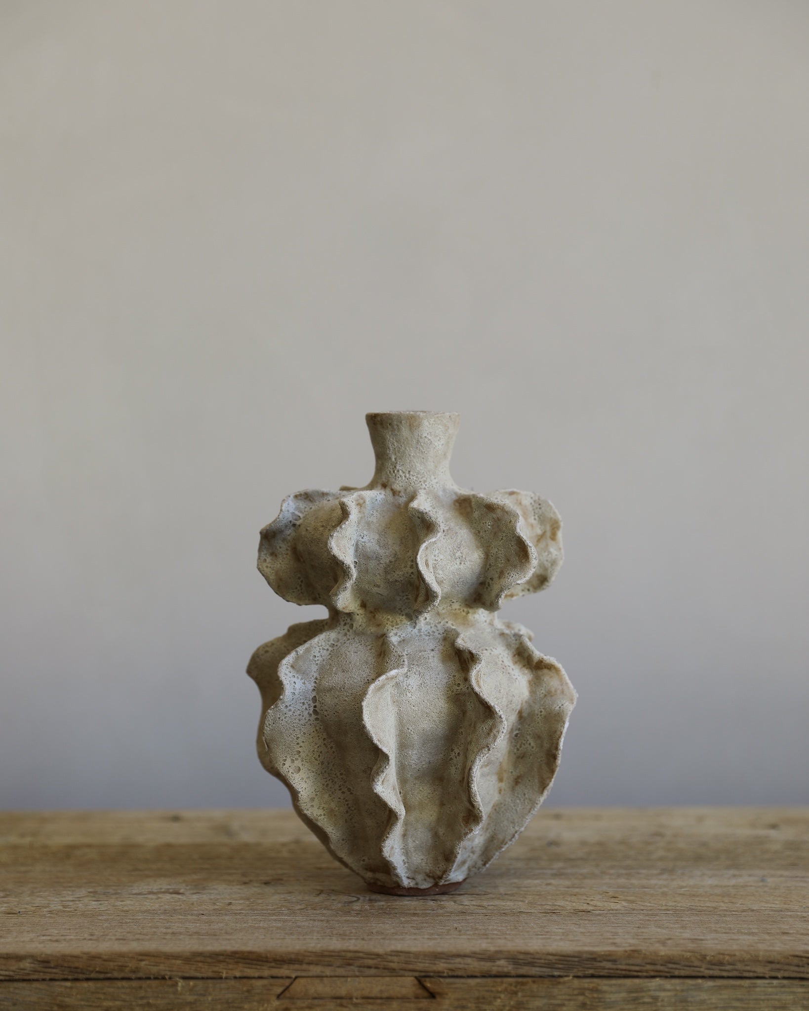 textural glazed ceramic vase amii tsang pottery