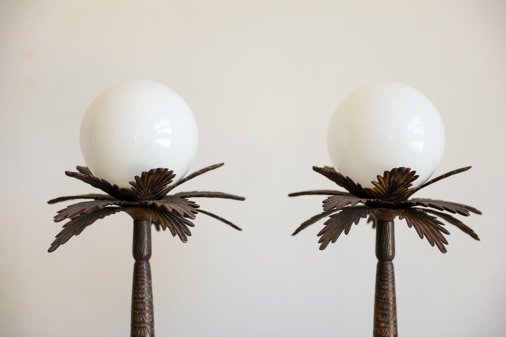 vintage hollywood regency bronze unique palm tree table lamp pair glass globe lights double globe