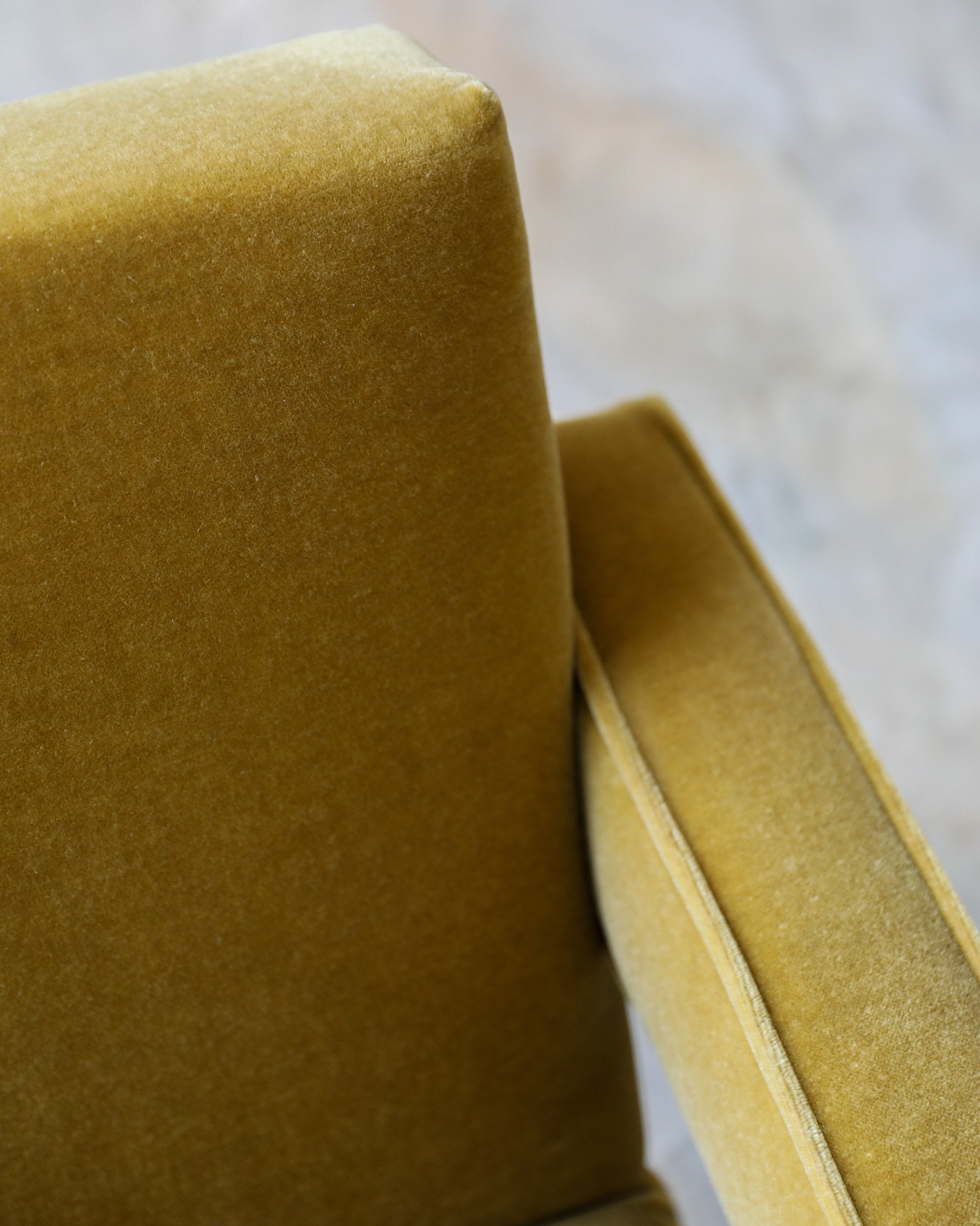 vintage Gerrit Rietveld Utrecht chair for Cassina in golden mohair fabric back detail